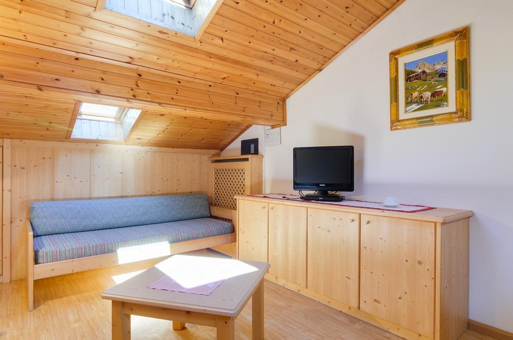 Appartamenti Cesa Maria Mountain Hospitality Canazei Exterior photo